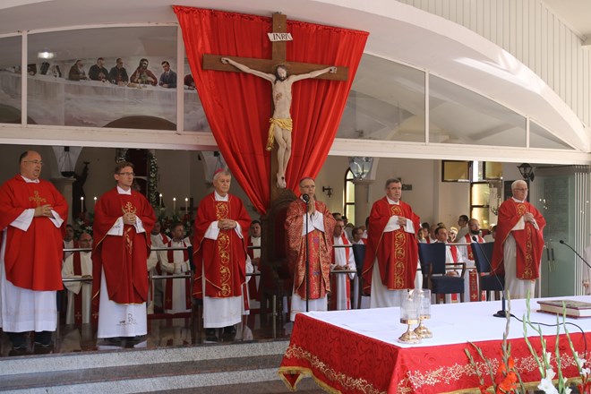 Biskup Radoš predsjedao središnjim euharistijskim slavljem na Svetu subotu u Ludbregu